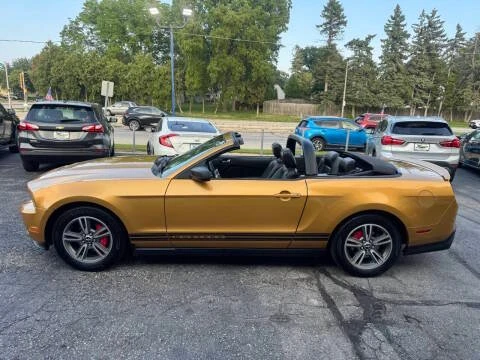 2010 Ford S197 Mustang - Image 4 of 12