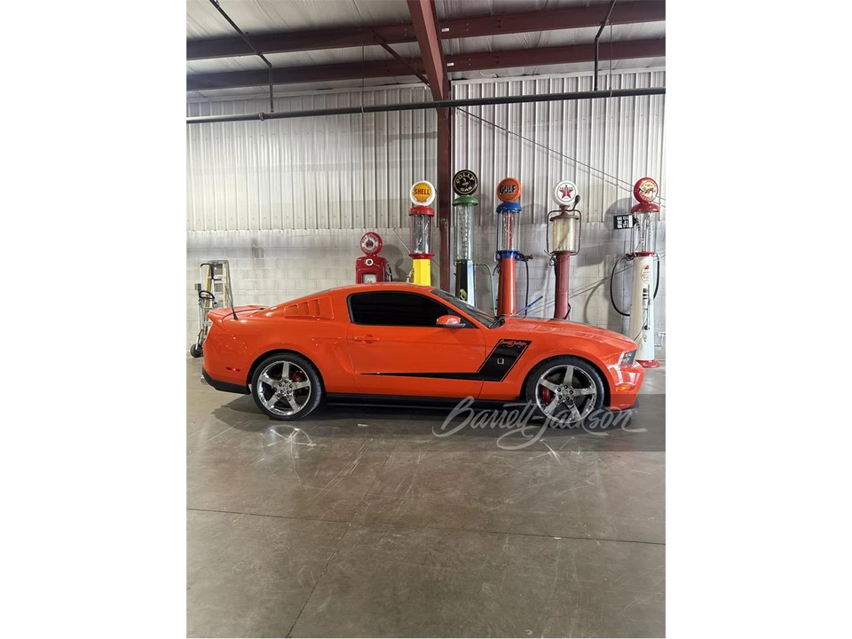 2010 Ford S197 Mustang - Image 2 of 5