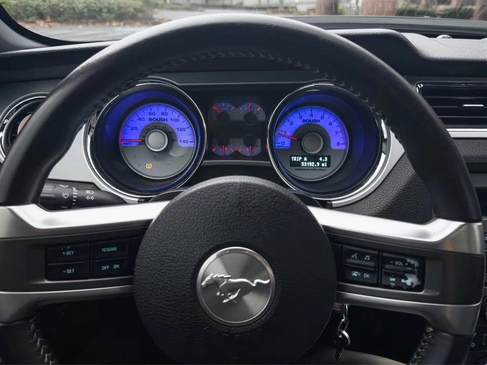 2010 Ford S197 Mustang - Image 9 of 18