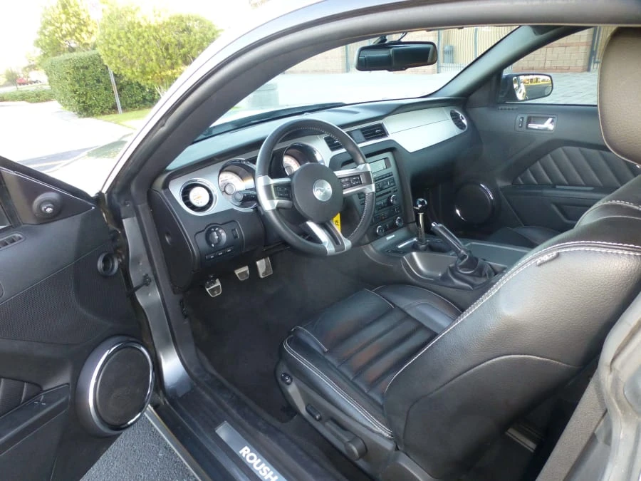 2010 Ford S197 Mustang - Image 4 of 9