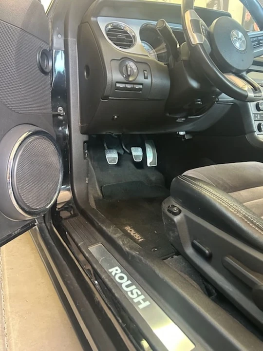 2010 Ford S197 Mustang - Image 13 of 22
