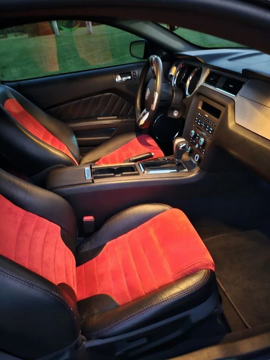 2010 Ford S197 Mustang - Image 5 of 8