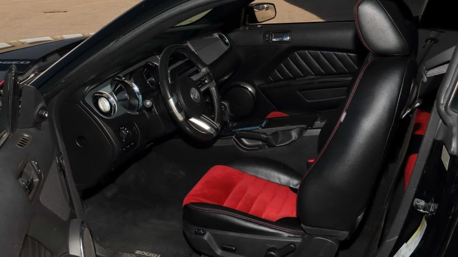 2010 Ford S197 Mustang - Image 20 of 31