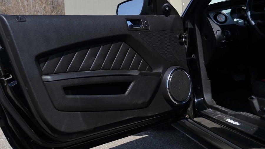 2010 Ford S197 Mustang - Image 25 of 31