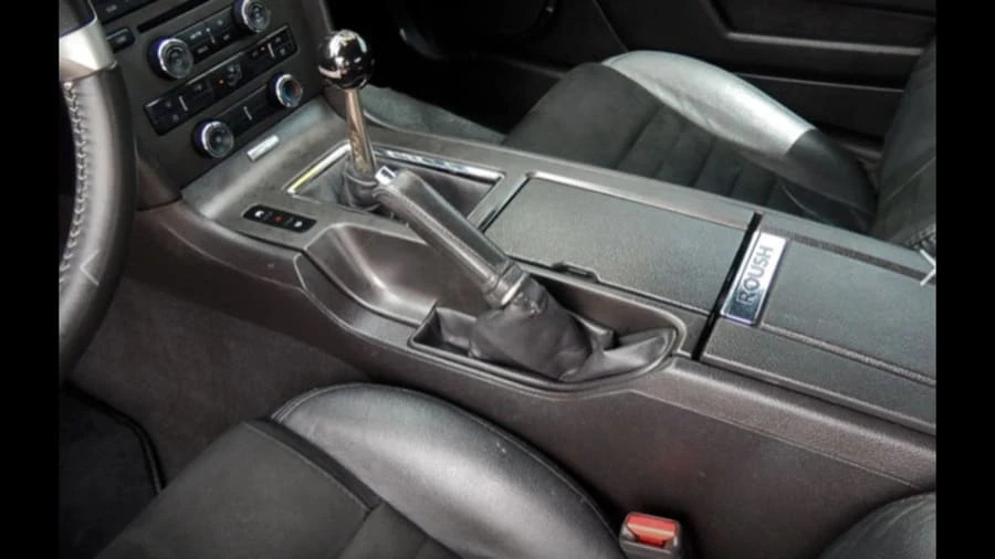 2010 Ford S197 Mustang - Image 5 of 7