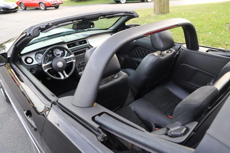 2010 Ford S197 Mustang - Image 4 of 9