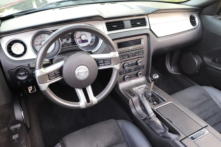 2010 Ford S197 Mustang - Image 3 of 9