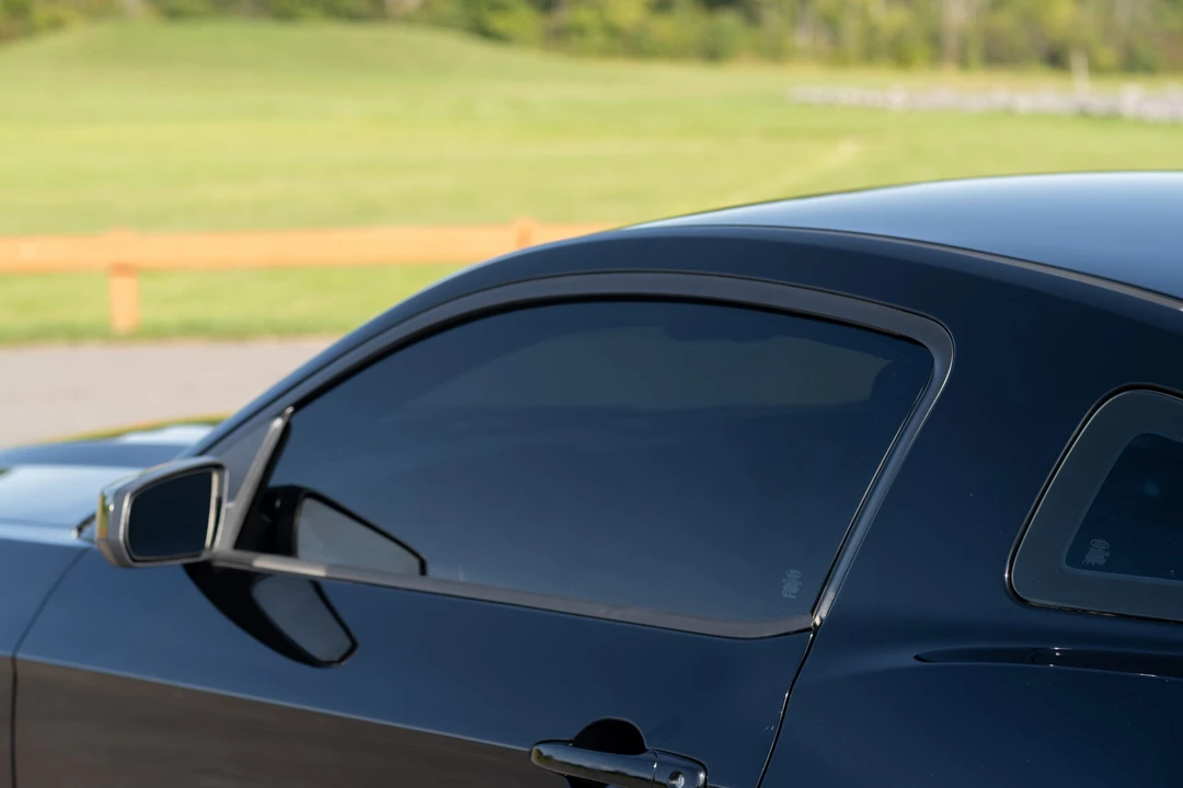 2010 Ford S197 Mustang - Image 13 of 31