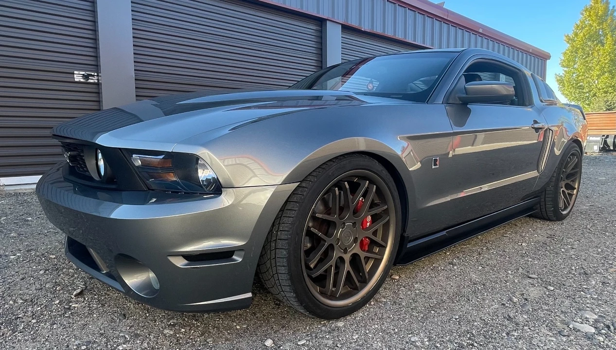 2010 Ford S197 Mustang - Image 2 of 21