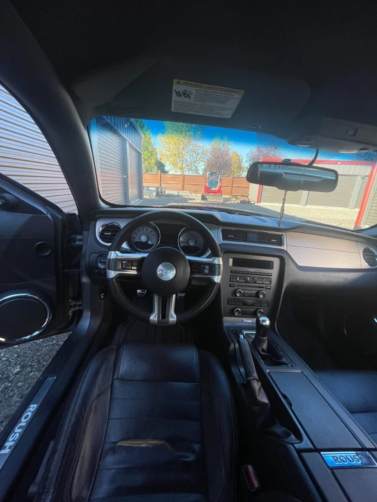 2010 Ford S197 Mustang - Image 12 of 21