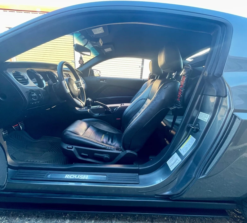 2010 Ford S197 Mustang - Image 10 of 21