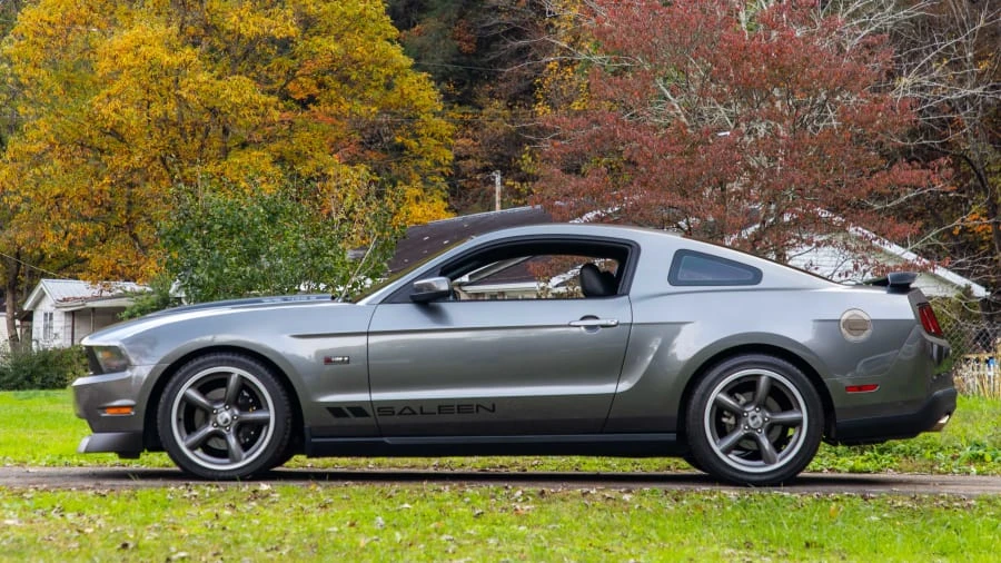 2010 Ford S197 Mustang - Image 2 of 16