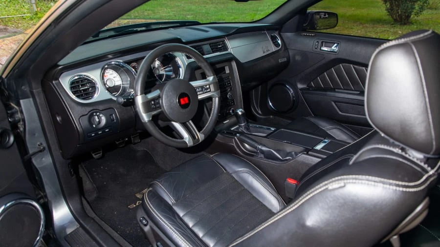 2010 Ford S197 Mustang - Image 4 of 16