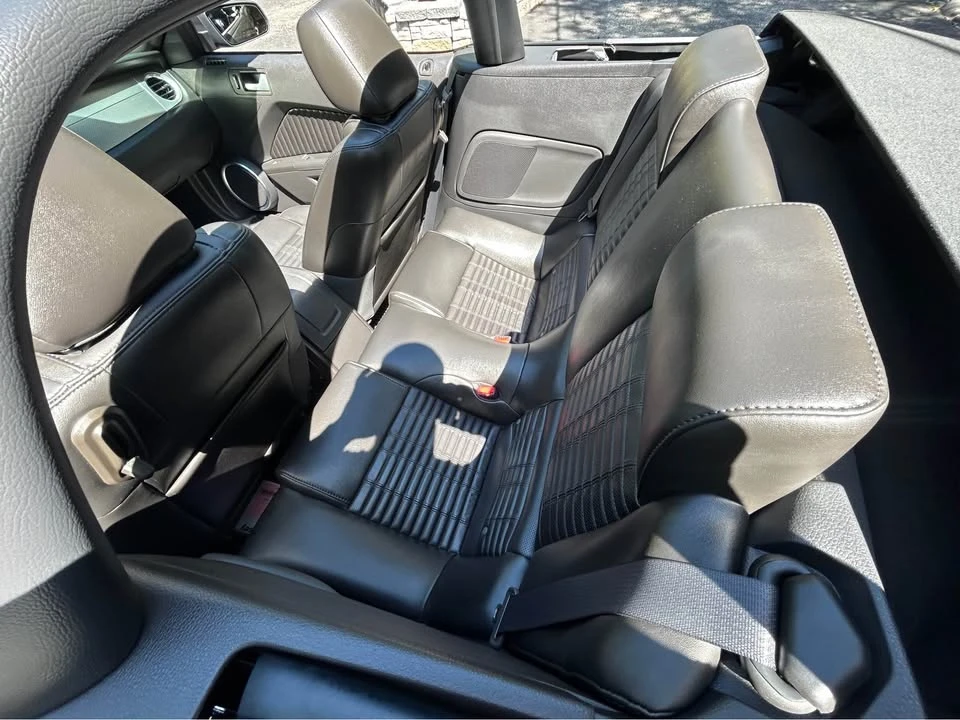 2010 Ford S197 Mustang - Image 10 of 20