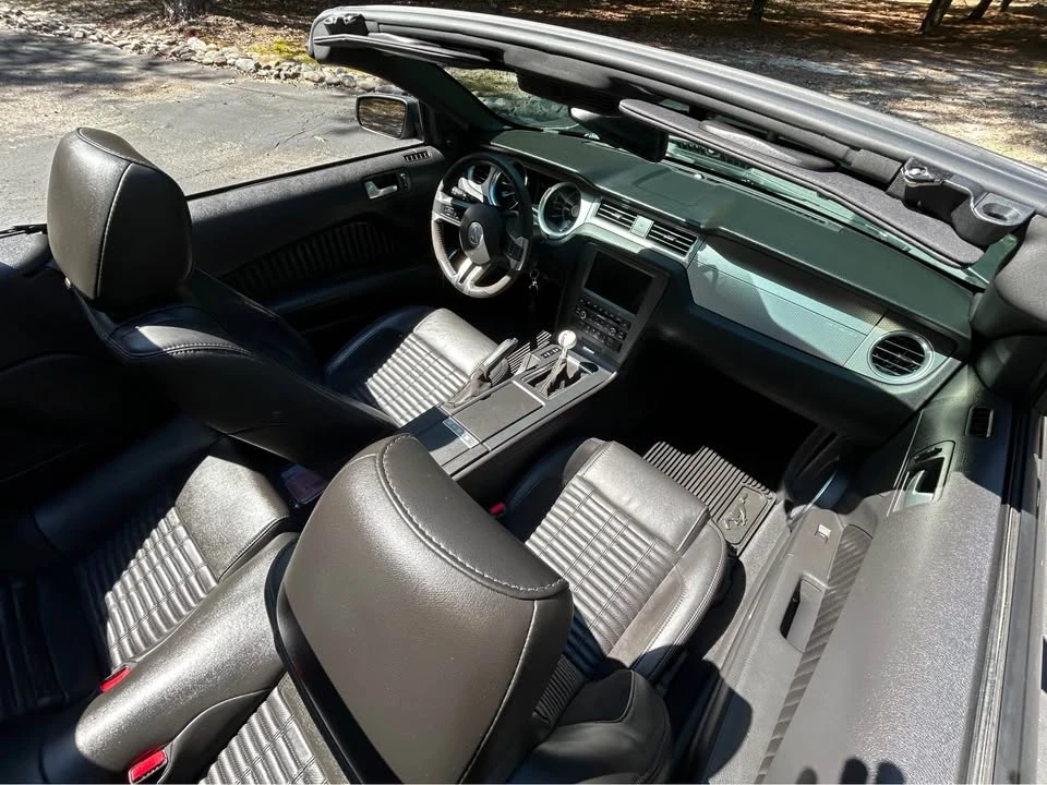 2010 Ford S197 Mustang - Image 9 of 20