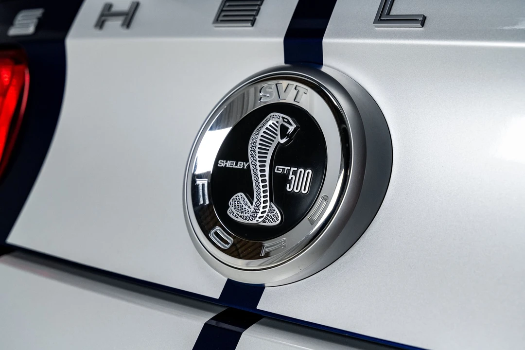 2010 Ford S197 Mustang - Image 24 of 31