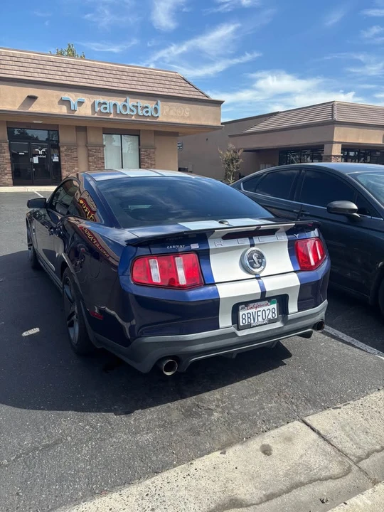 2010 Ford S197 Mustang - Image 3 of 3