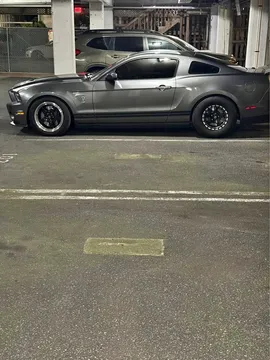 2010 Ford Mustang Shelby GT500 Cobra Coupe 2D