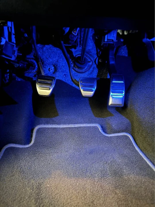 2010 Ford S197 Mustang - Image 13 of 20