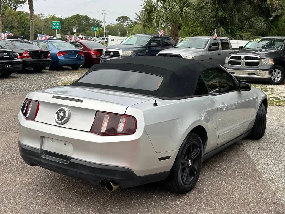 2010 Ford S197 Mustang - Image 10 of 20