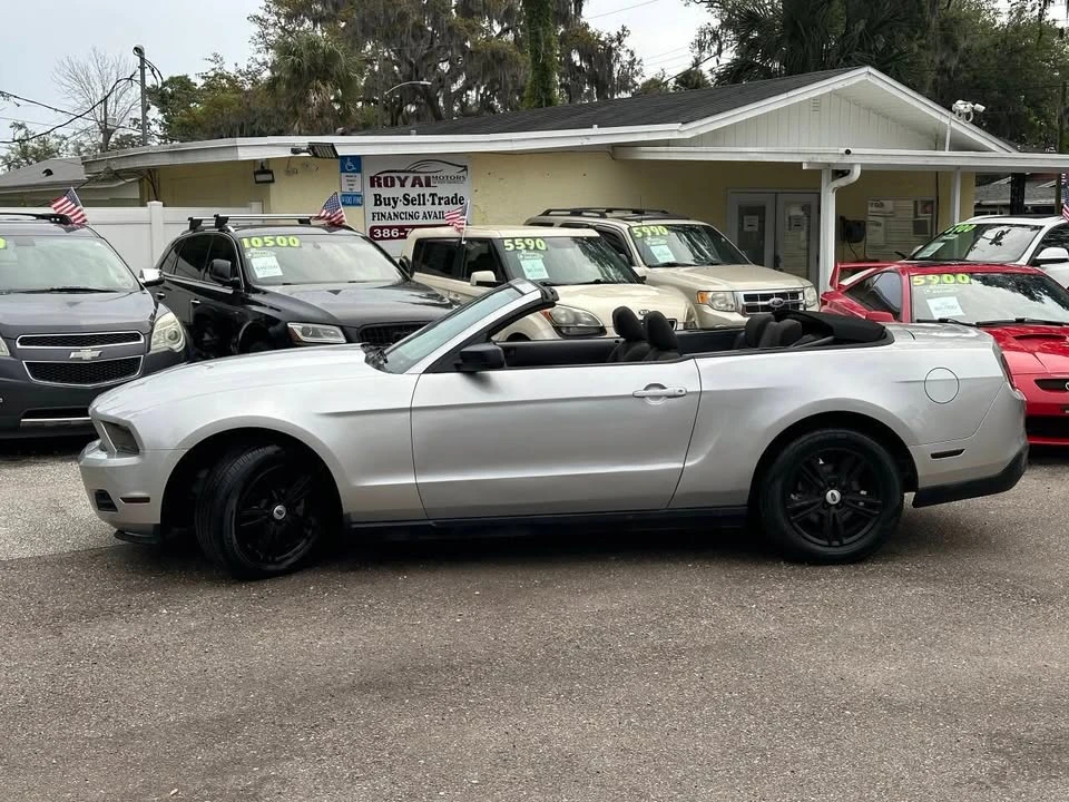 2010 Ford S197 Mustang - Image 6 of 20