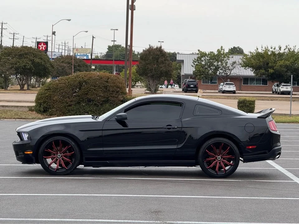 2010 Ford S197 Mustang - Image 4 of 9