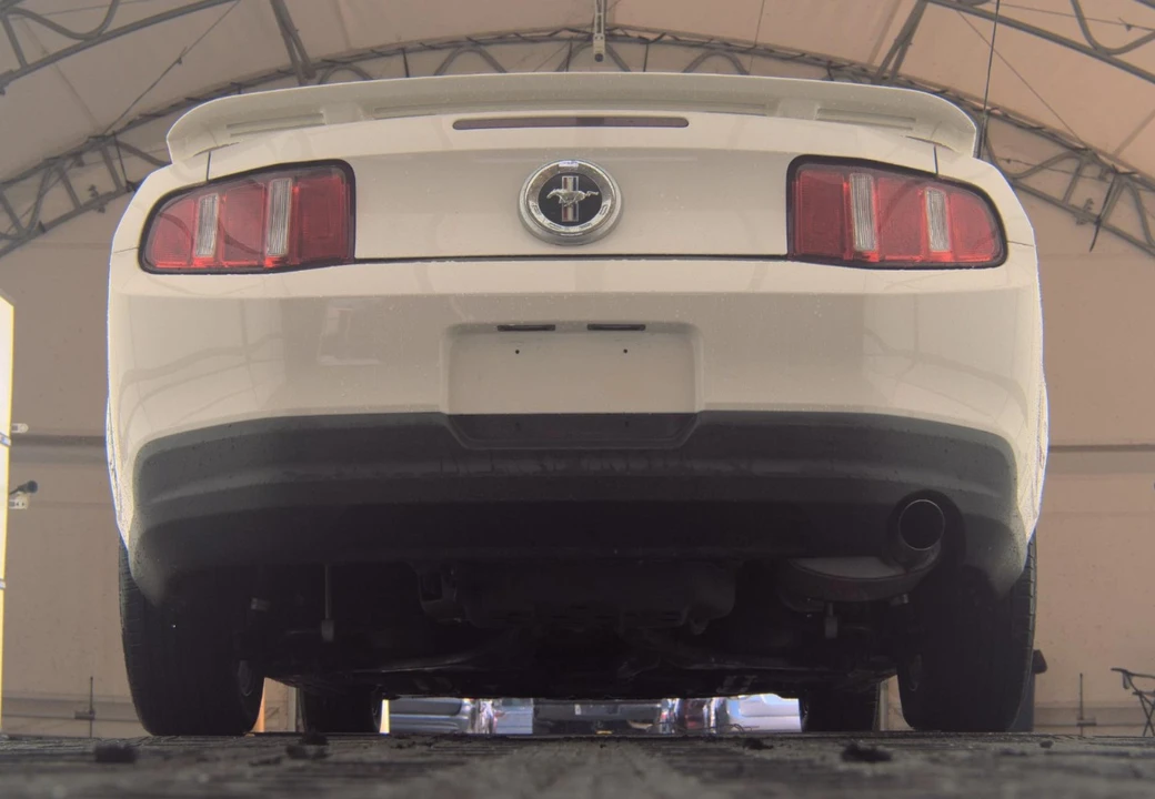 2010 Ford S197 Mustang - Image 7 of 12