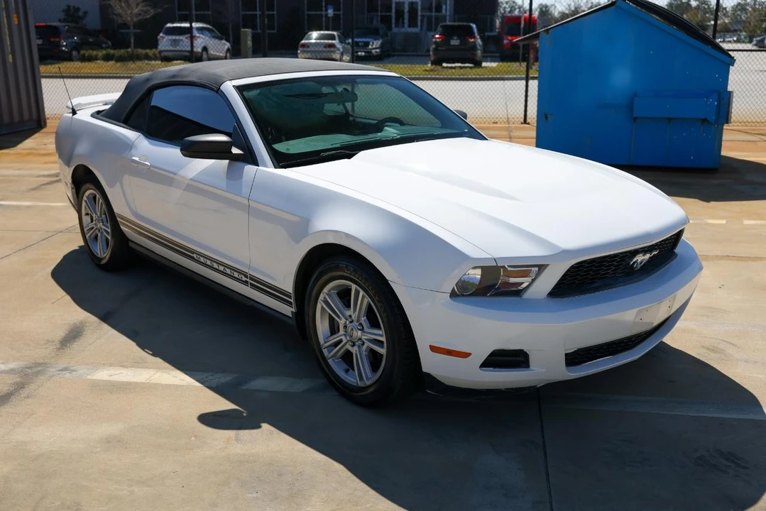 2010 Ford S197 Mustang - Image 15 of 21