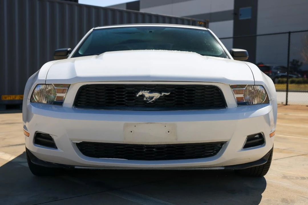 2010 Ford S197 Mustang - Image 17 of 21