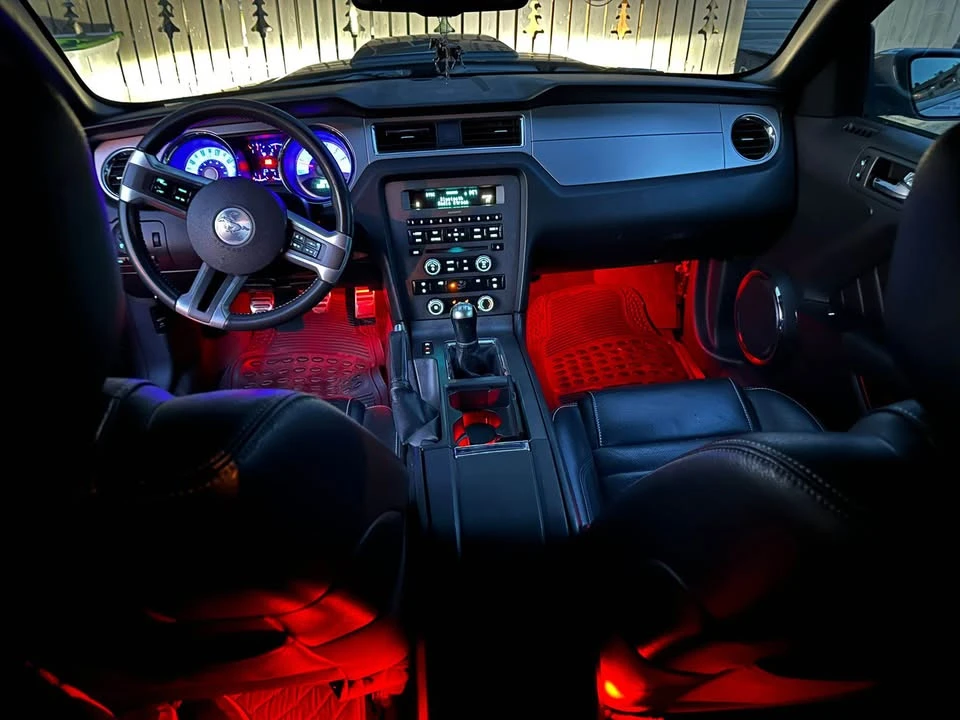 2010 Ford S197 Mustang - Image 8 of 10