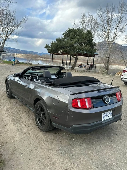 2010 Ford S197 Mustang - Image 3 of 10