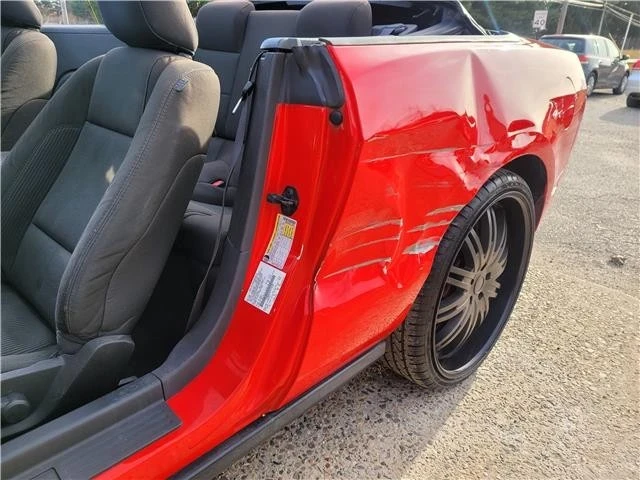 2010 Ford S197 Mustang - Image 18 of 21