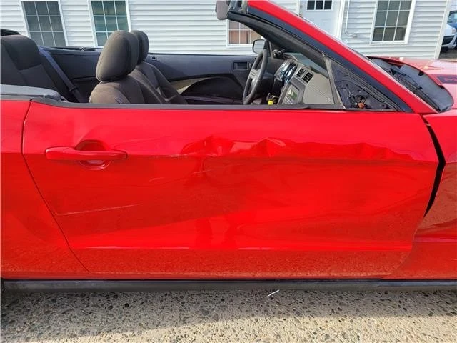 2010 Ford S197 Mustang - Image 11 of 21
