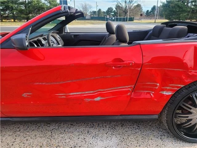 2010 Ford S197 Mustang - Image 15 of 21