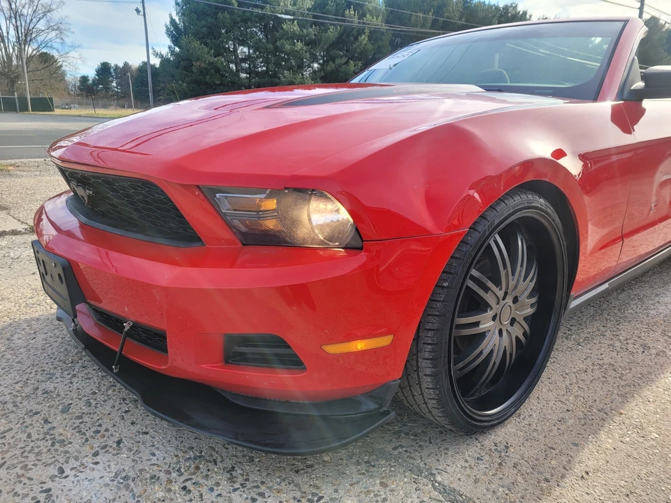 2010 Ford S197 Mustang - Image 9 of 21