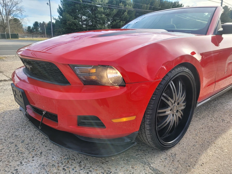 2010 Ford S197 Mustang - Image 15 of 31