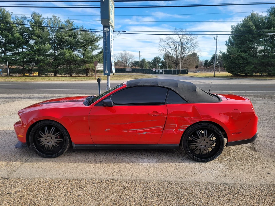 2010 Ford S197 Mustang - Image 23 of 31
