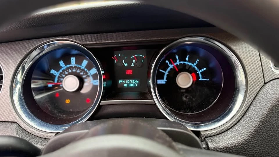 2010 Ford S197 Mustang - Image 9 of 11