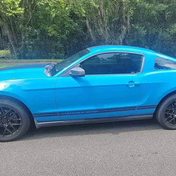 2010 Ford Mustang V6 Coupe 2D