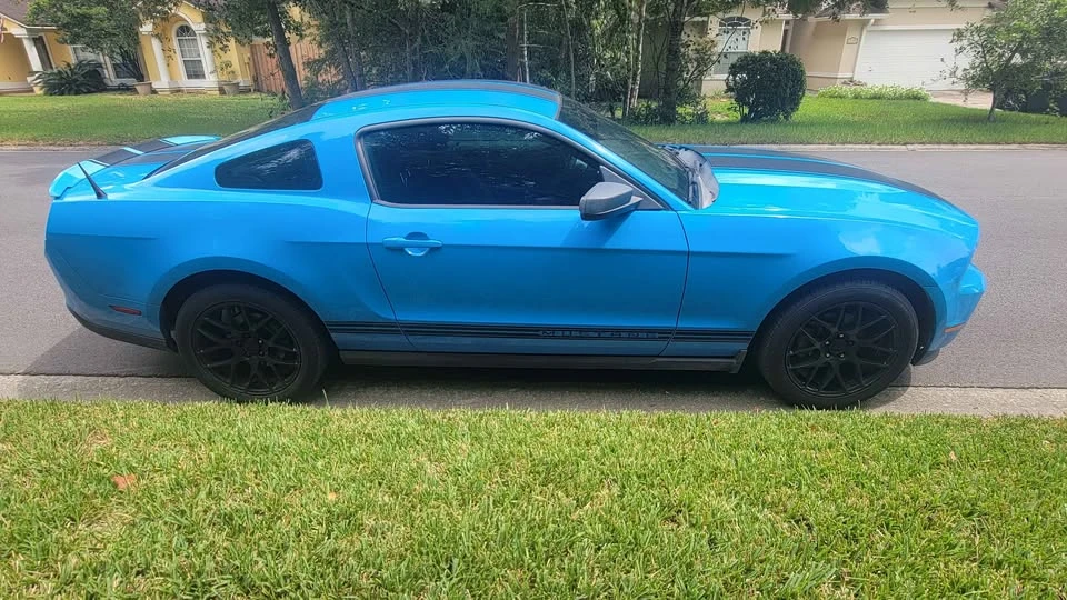 2010 Ford S197 Mustang - Image 4 of 6