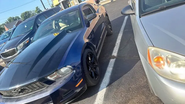 2010 Ford Mustang V6 Coupe 2D