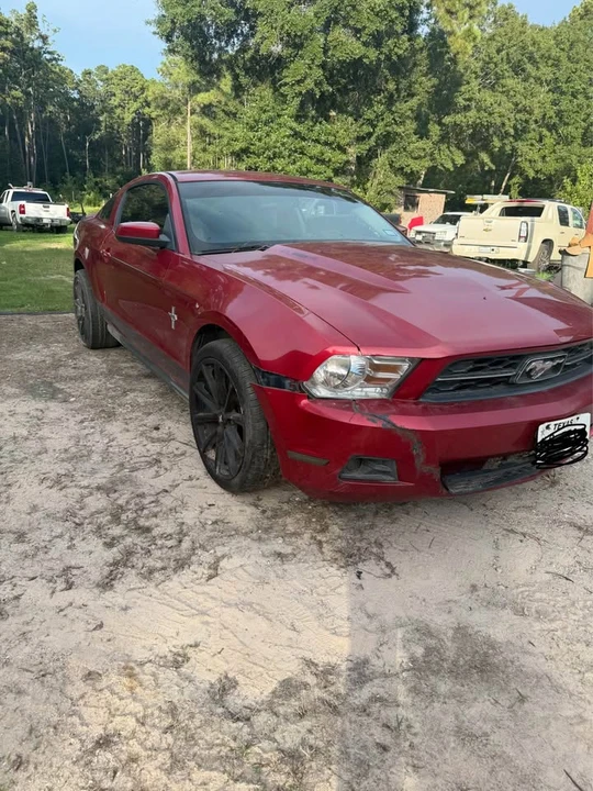 2010 Ford S197 Mustang - Image 2 of 5