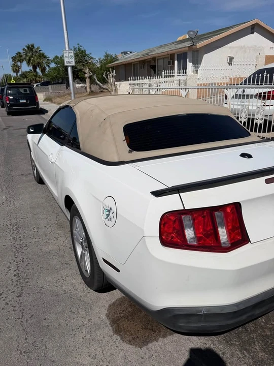 2010 Ford S197 Mustang - Image 3 of 4