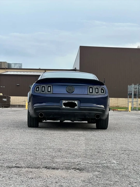 2010 Ford S197 Mustang - Image 2 of 20