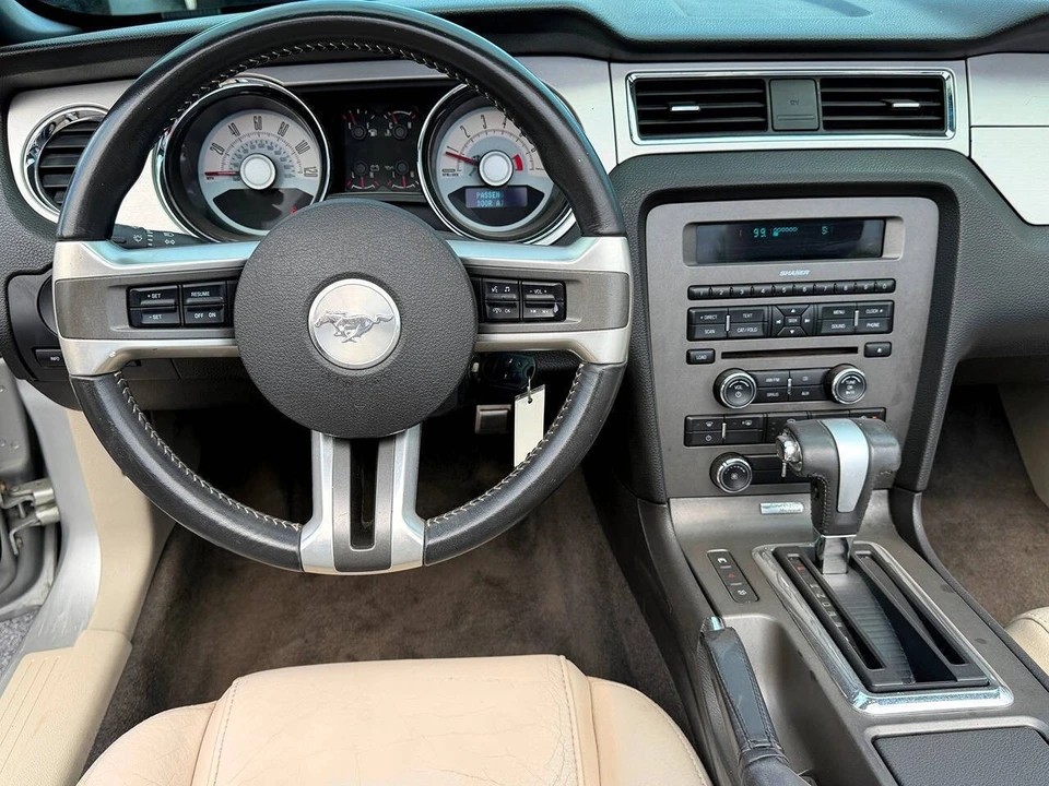 2010 Ford S197 Mustang - Image 27 of 31