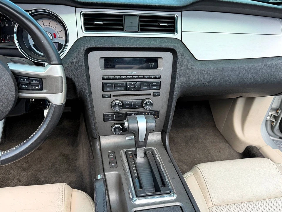 2010 Ford S197 Mustang - Image 28 of 31