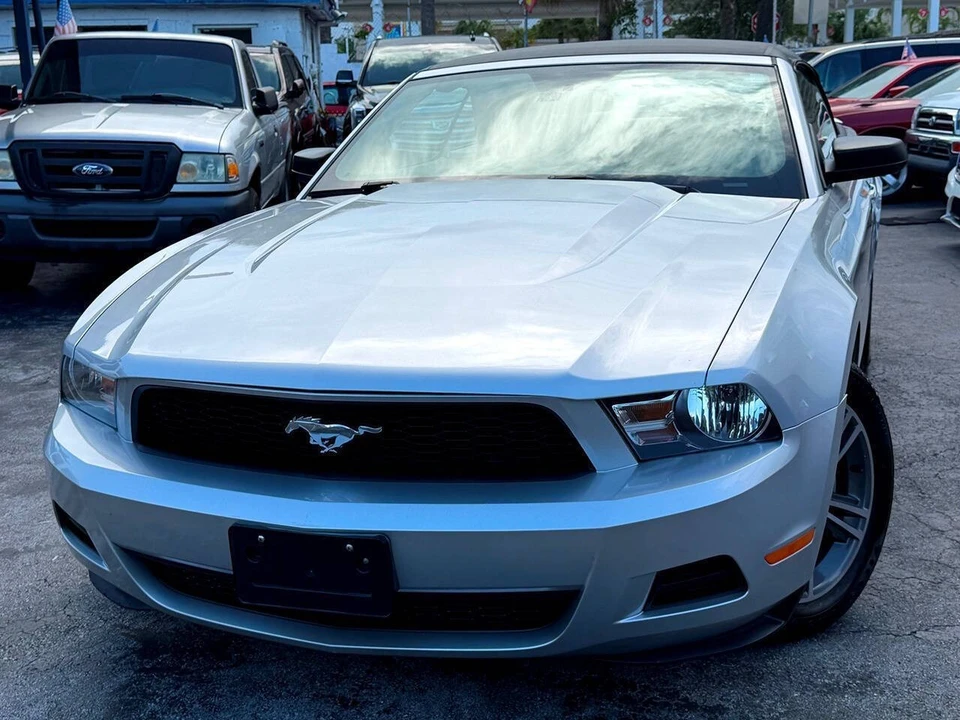 2010 Ford S197 Mustang - Image 4 of 31