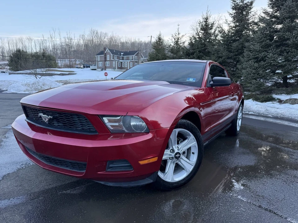 2010 Ford S197 Mustang - Image 2 of 21