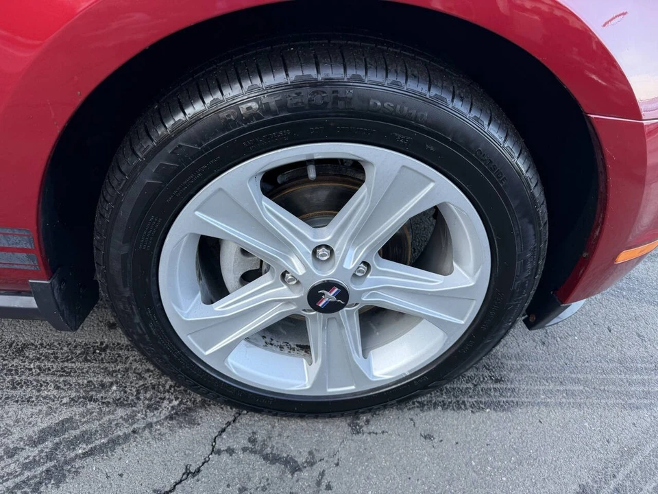 2010 Ford S197 Mustang - Image 15 of 21