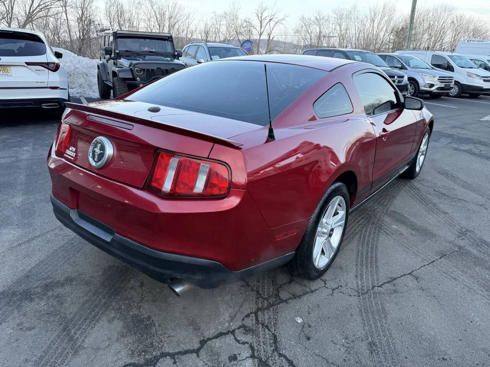 2010 Ford S197 Mustang - Image 8 of 21